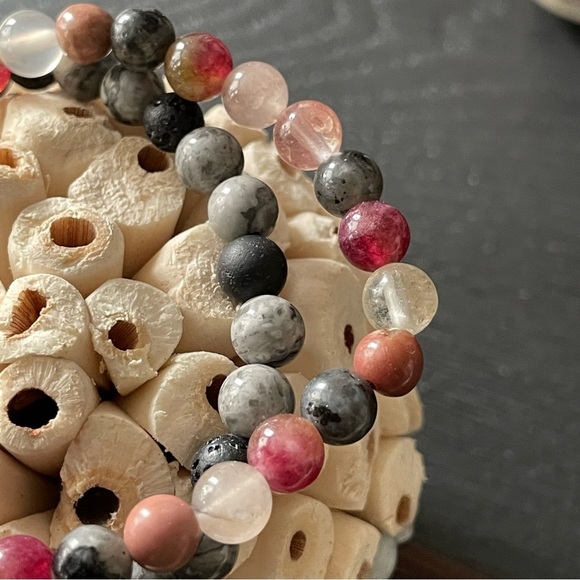 Handmade natural Stone Beaded Bracelet Set Lava Jasper Labradorite Tourmaline - Picture 4 of 13